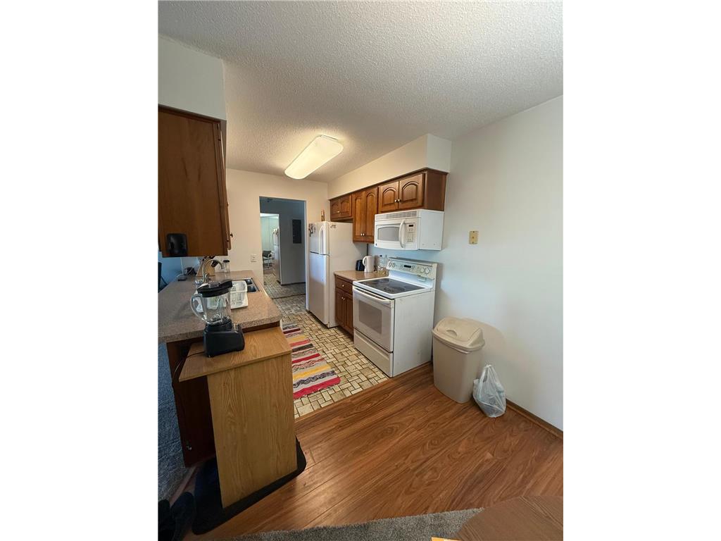 8935 Old Cedar Avenue S #211 Bloomington MN 55425 6752641 image9