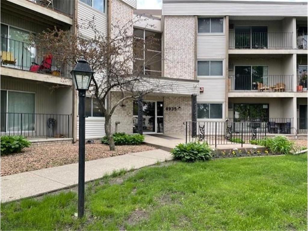 8935 Old Cedar Avenue S #314 Bloomington MN 55425 6532340 image1