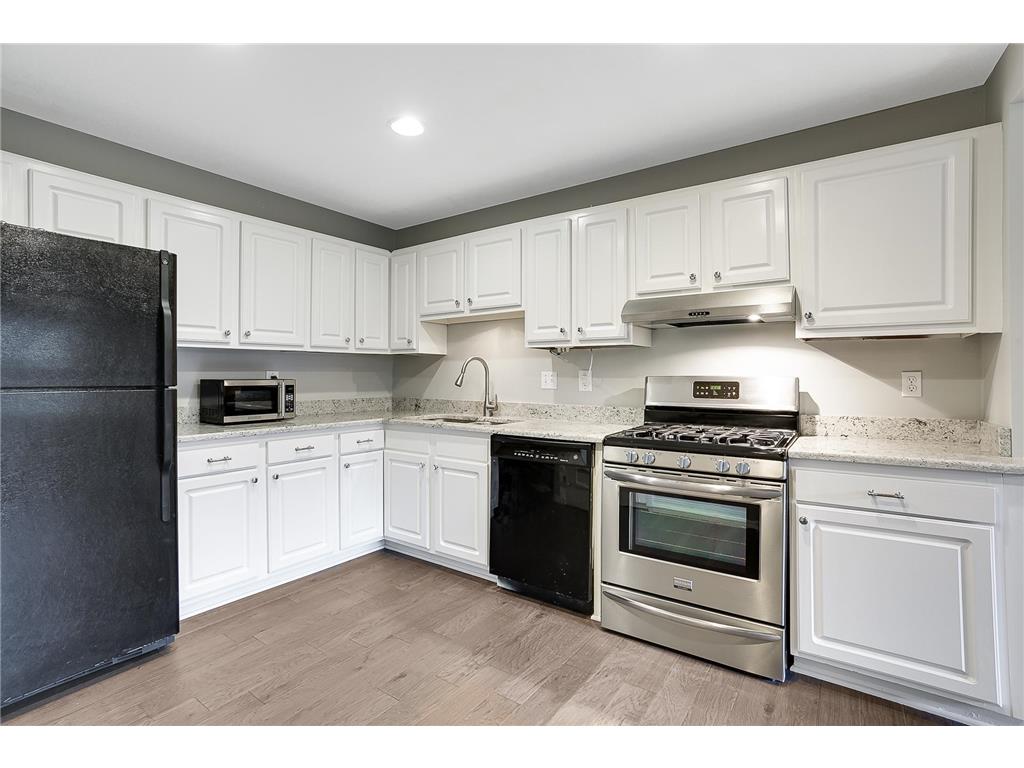 8936 Neill Lake Road #125E Eden Prairie MN 55347 6388687 image1