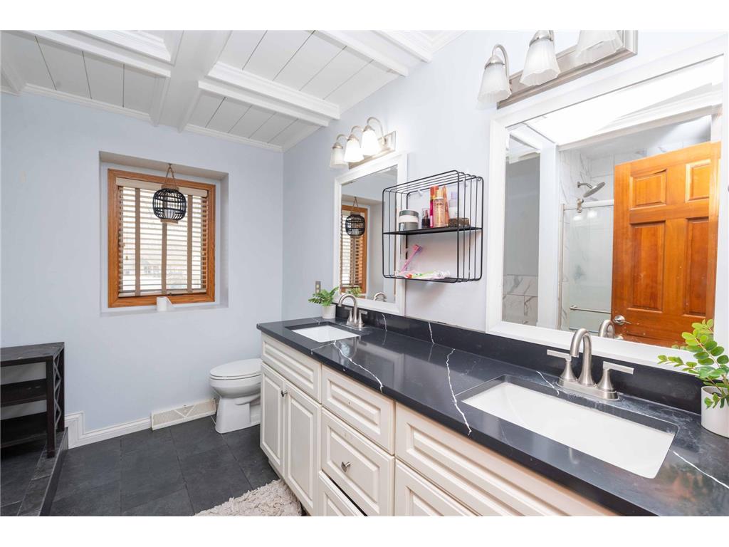 8937 Ashley Terrace Brooklyn Park MN 55443 7040628 image18