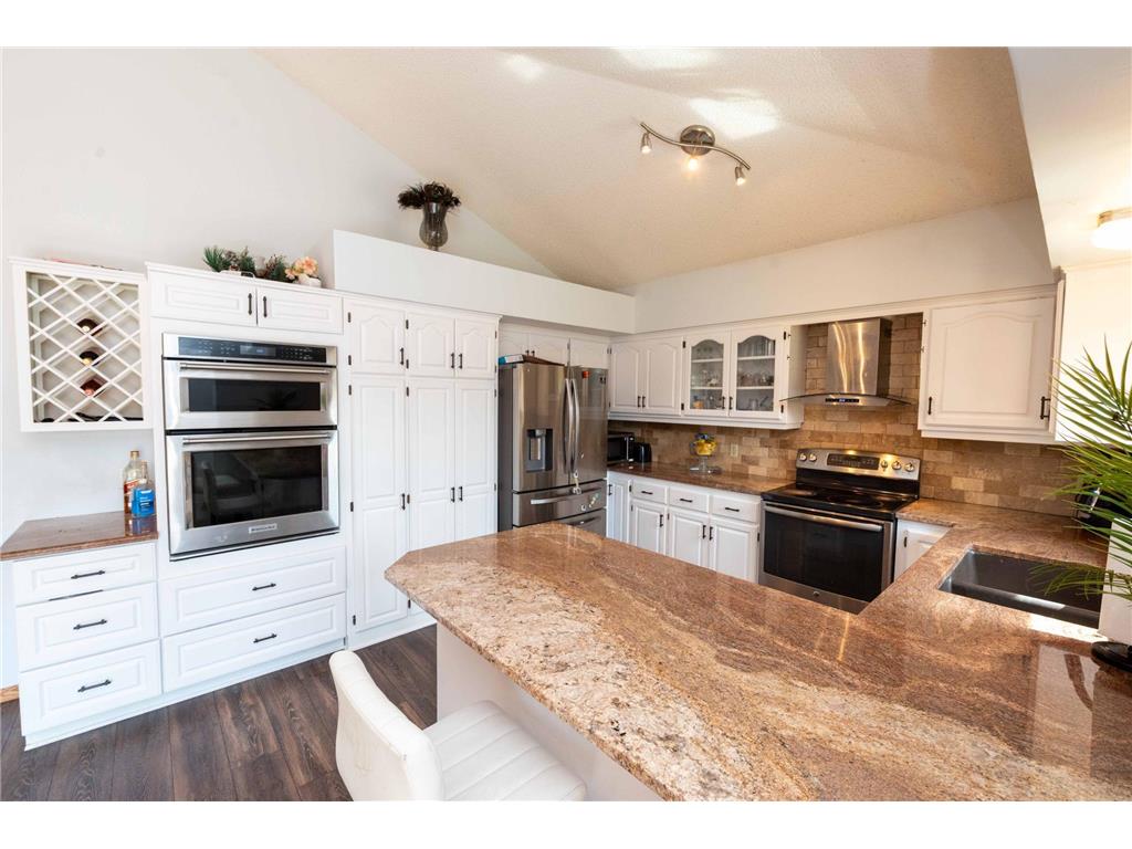 8937 Ashley Terrace Brooklyn Park MN 55443 7040628 image8