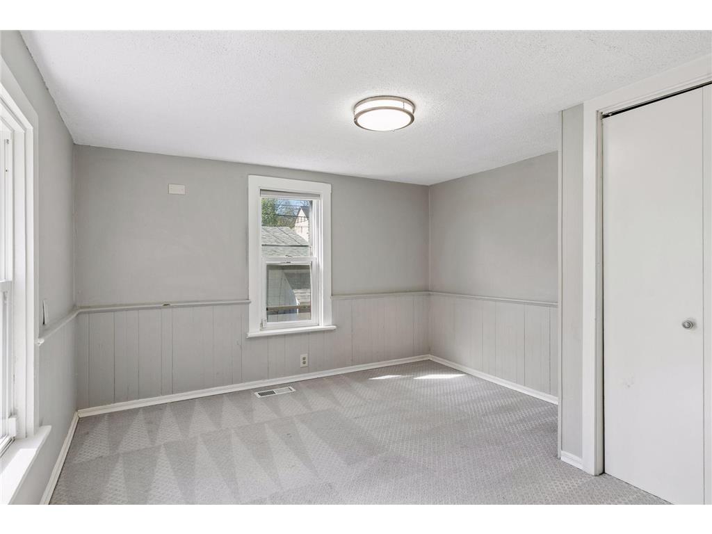 894 Euclid Street Saint Paul MN 55106 7076743 image17