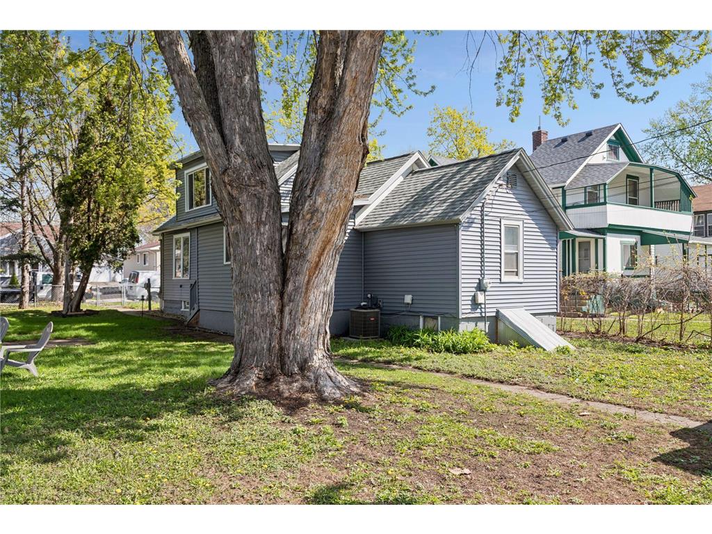 894 Euclid Street Saint Paul MN 55106 7076743 image26