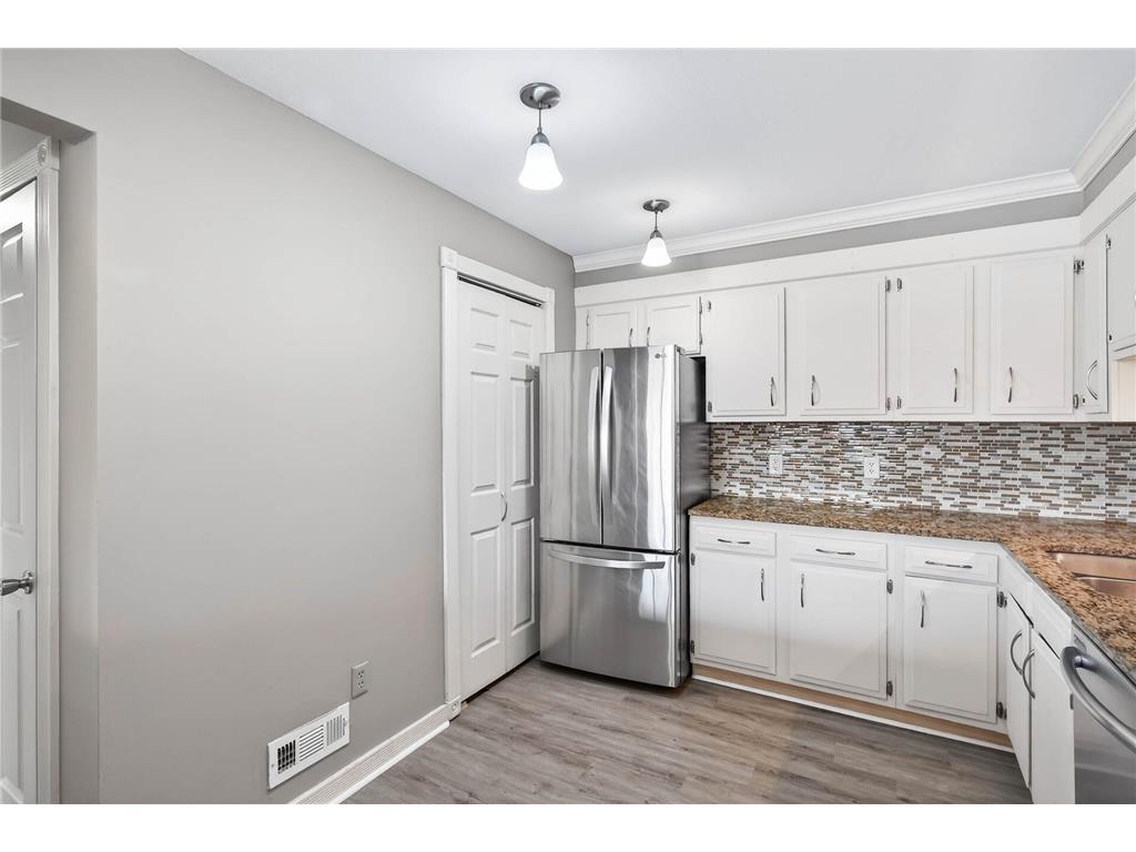 8940 Neill Lake Road #135E Eden Prairie MN 55347 7003137 image7