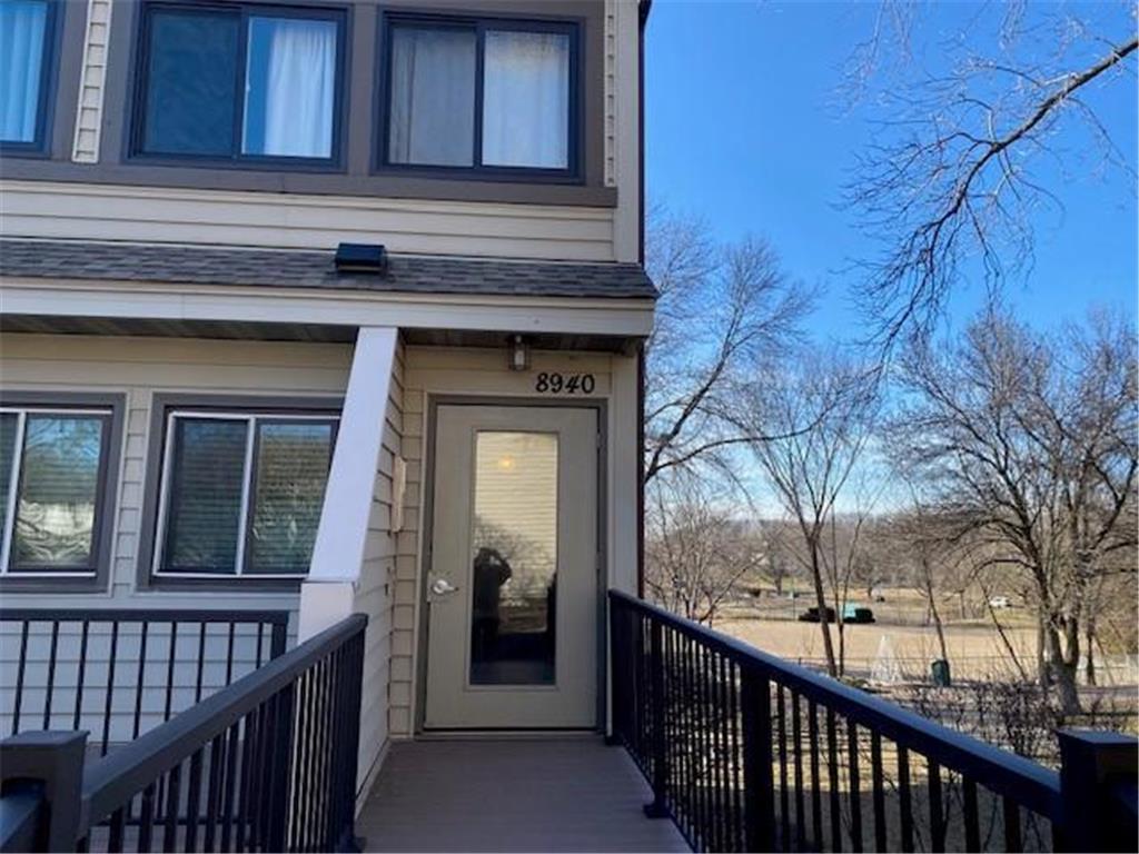 8940 Neill Lake Road #D Eden Prairie MN 55347 6501629 image1