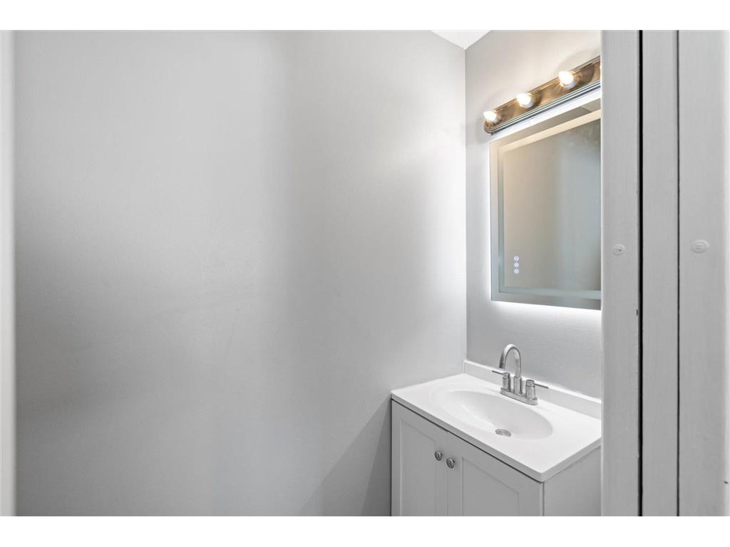 8941 48th Avenue N New Hope MN 55428 7083558 image18