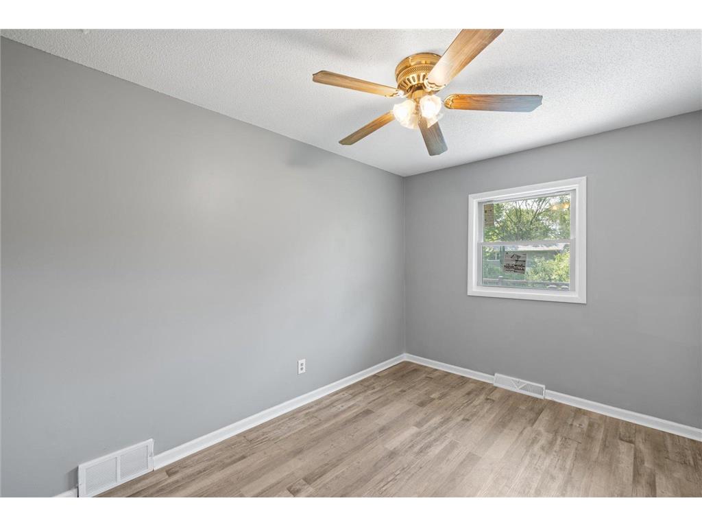8941 48th Avenue N New Hope MN 55428 7083558 image22
