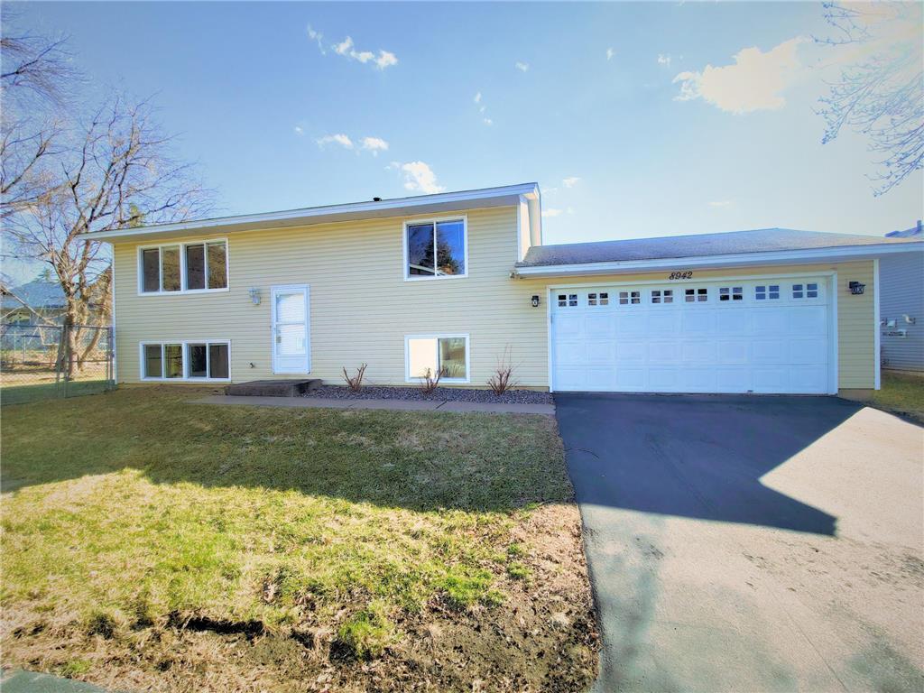 8942 Vinewood Lane N Maple Grove MN 55369 7049327 image1