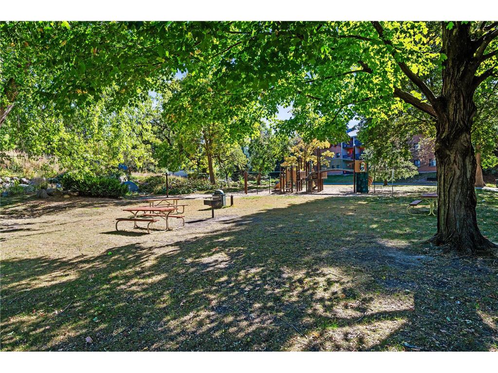 8948 Neill Lake Road #155E Eden Prairie MN 55347 - Neil 7075431 image11