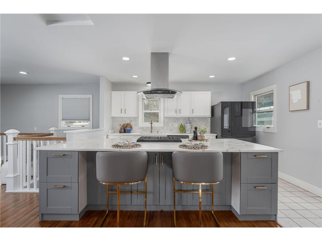 8948 Park Avenue S Bloomington MN 55420 6683147 image1