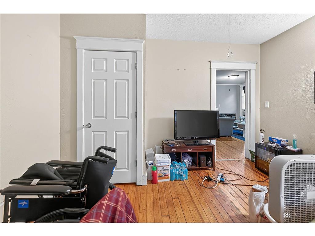895 Rose Avenue E Saint Paul MN 55106 7044150 image20