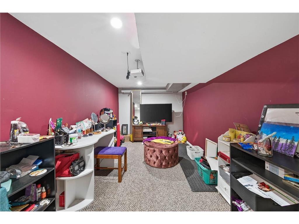 895 Rose Avenue E Saint Paul MN 55106 7044150 image21