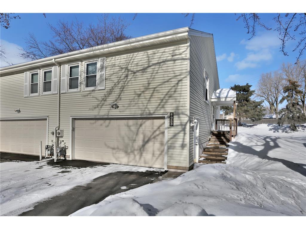 8953 42nd Avenue N New Hope MN 55427 6344438 image1