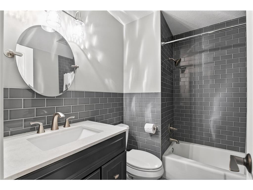 8955 Quinn Road Chanhassen MN 55317 7065790 image23