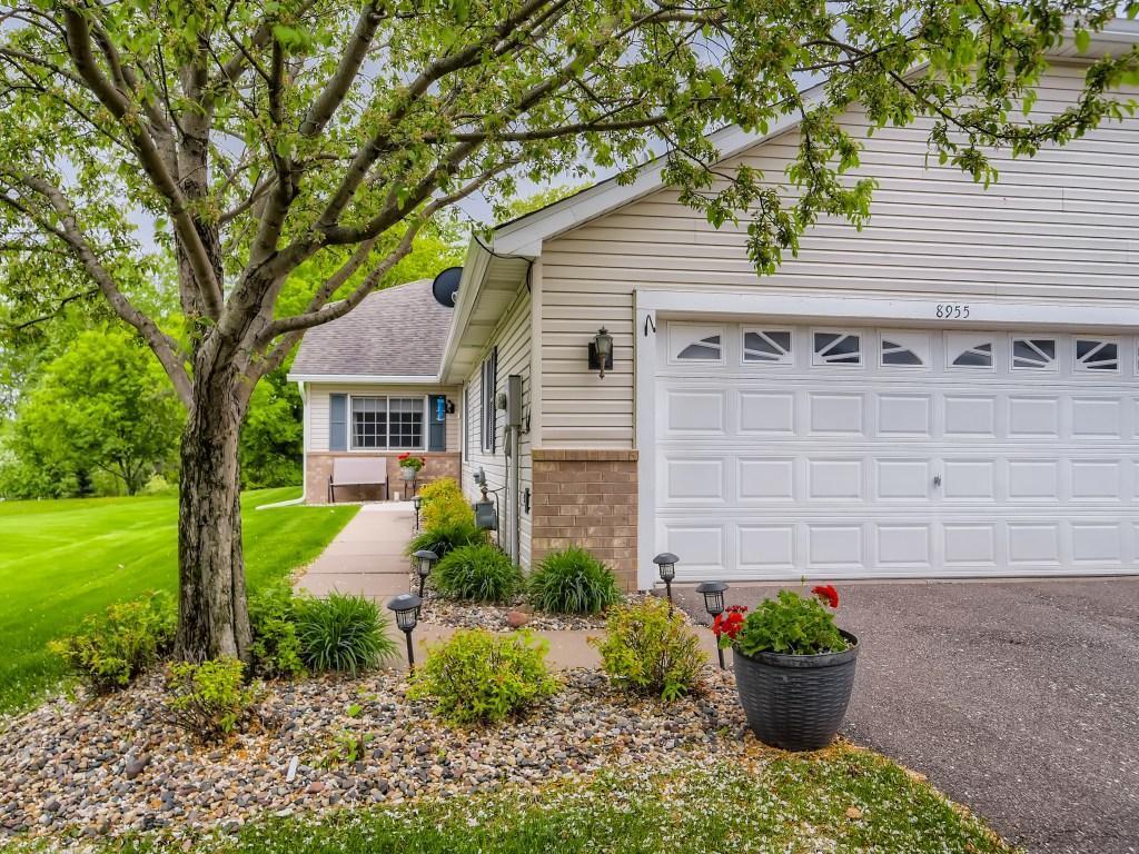 8955 Thomas Lane, Woodbury, MN, 55125 MLS 6203093 Edina Realty