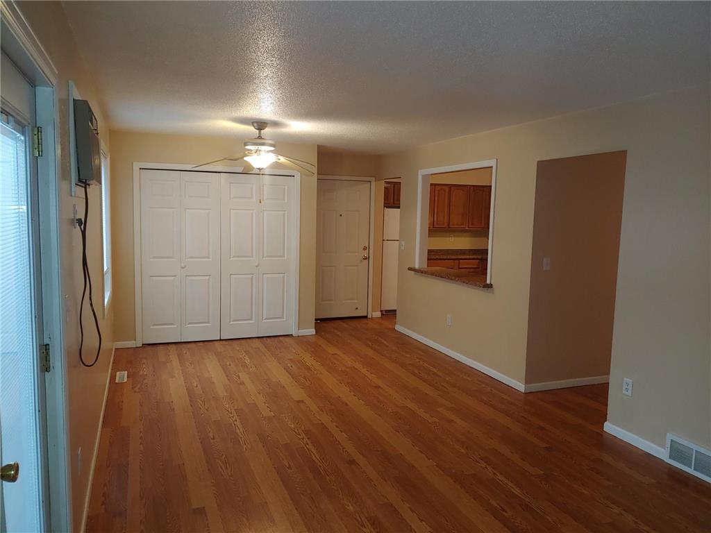 896 Wescott Square Eagan MN 55123 7039962 image4