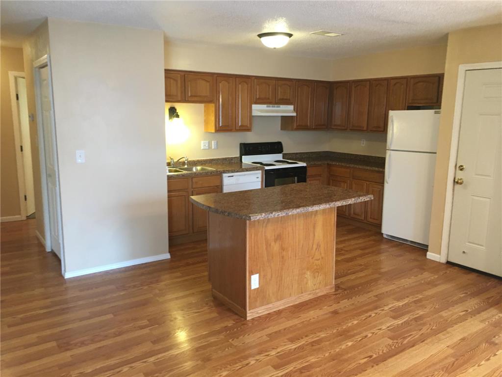 896 Wescott Square Eagan MN 55123 7039962 image9