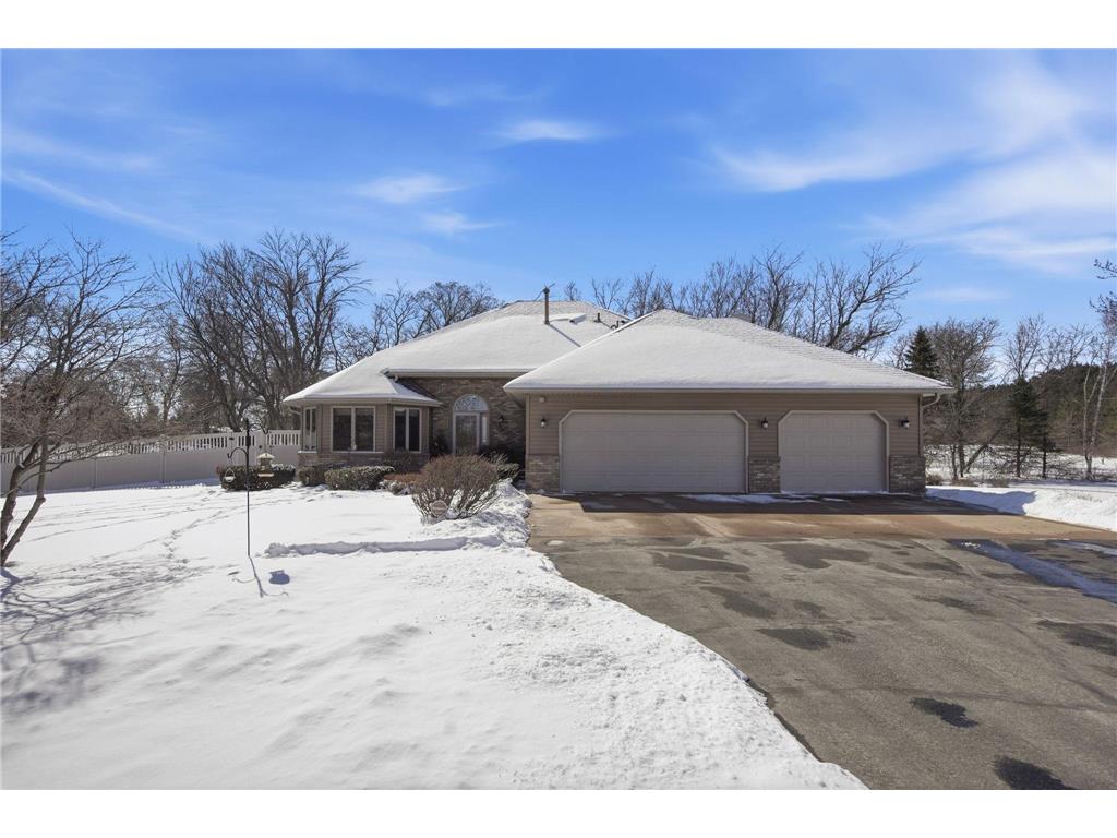 8960 186th Avenue NE Columbus MN 55025 7027131 image1