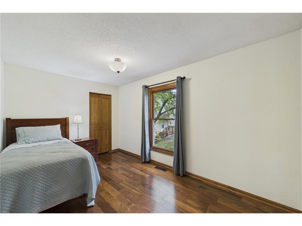 8961 42nd Avenue N New Hope MN 55427 7051659 image10