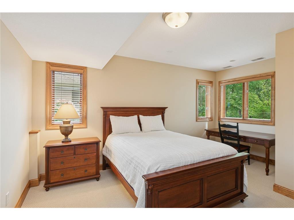 8967 Mariabo Circle Bloomington MN 55438 - Bush 6764844 image25