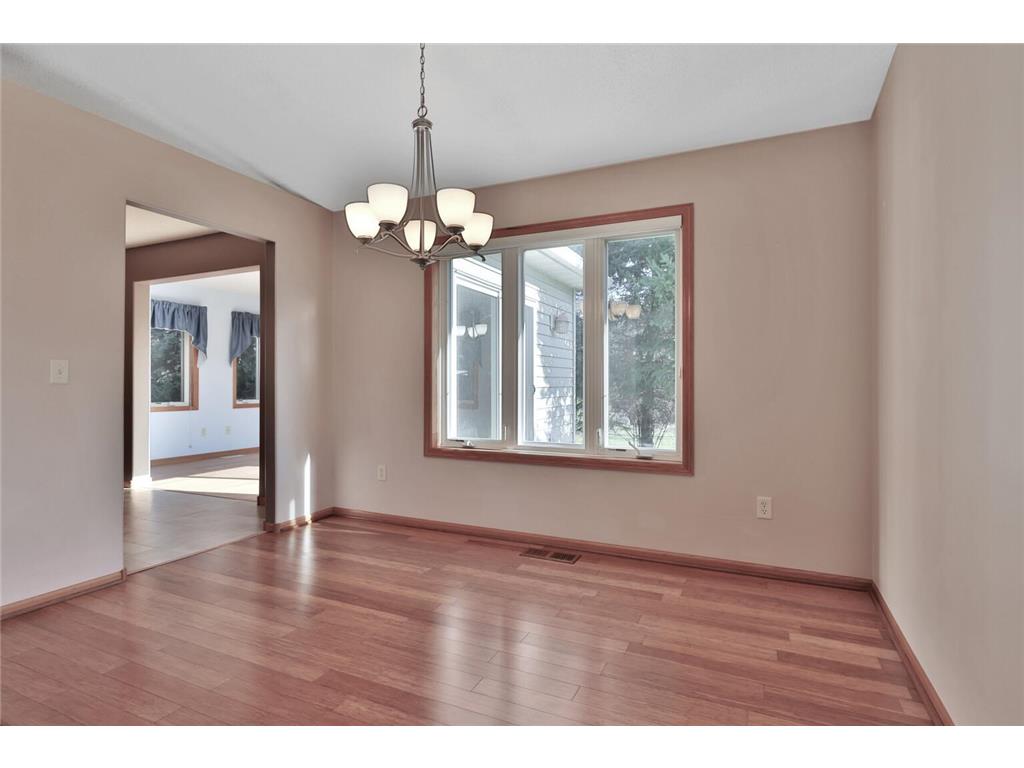 897 Evergreen Court Vadnais Heights MN 55127 7054143 image9