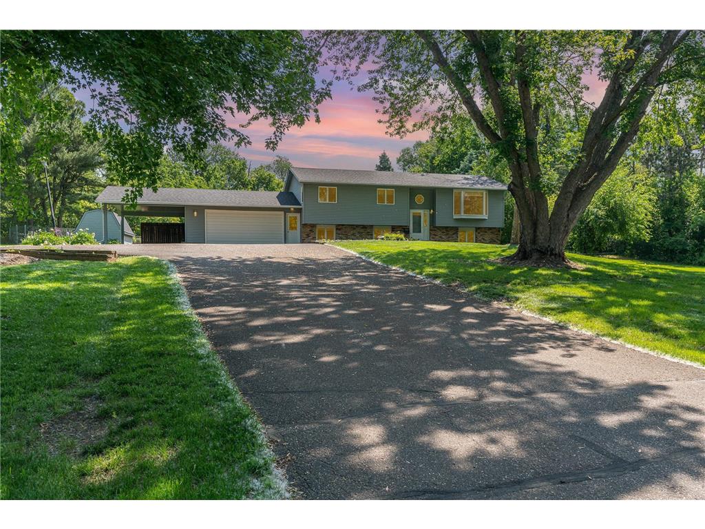 897 Willow Ridge Road, Hudson, WI, 54016 | MLS: 6722562 | Edina Realty