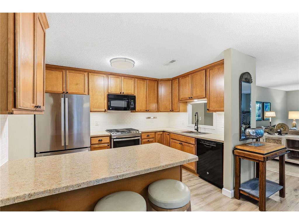 8970 Neill Lake Road Eden Prairie MN 55347 - Neil 7060933 image12