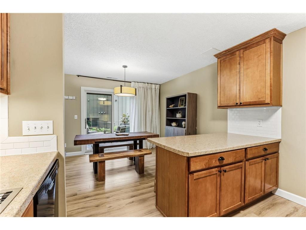 8970 Neill Lake Road Eden Prairie MN 55347 - Neil 7060933 image15