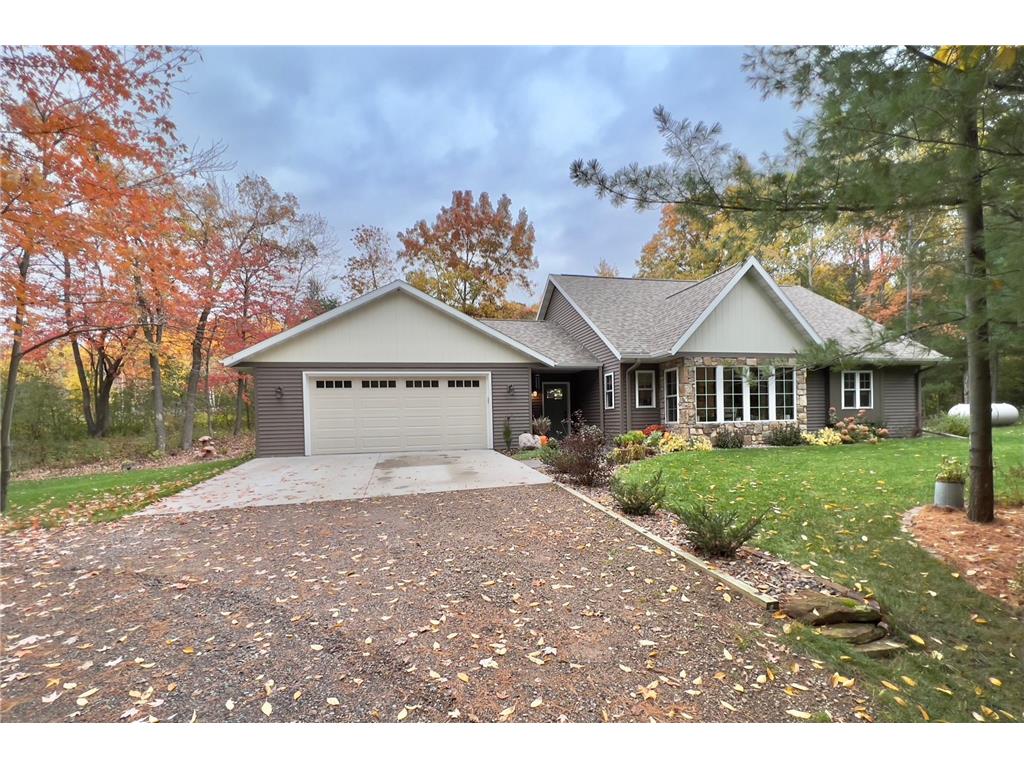 8970 US Highway 12, Fall Creek, WI, 54742 MLS 6452414 Edina Realty