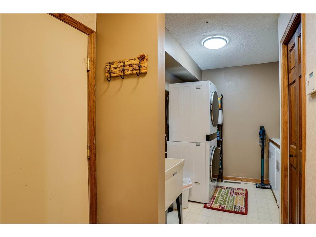 8973 Knoble Court Eden Prairie MN 55347 7038406 image21