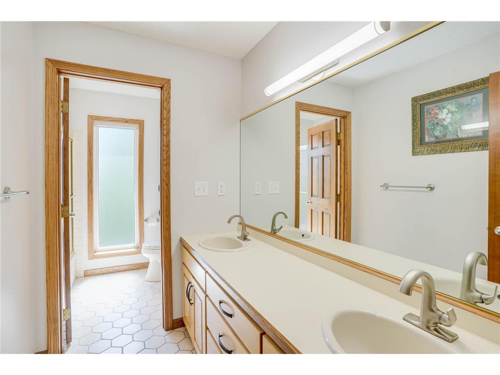 8973 Knoble Court Eden Prairie MN 55347 7038406 image34