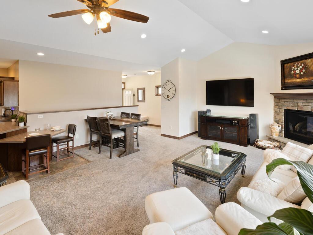 8979 Parkview Circle Chisago City MN 55013 7013856 image10