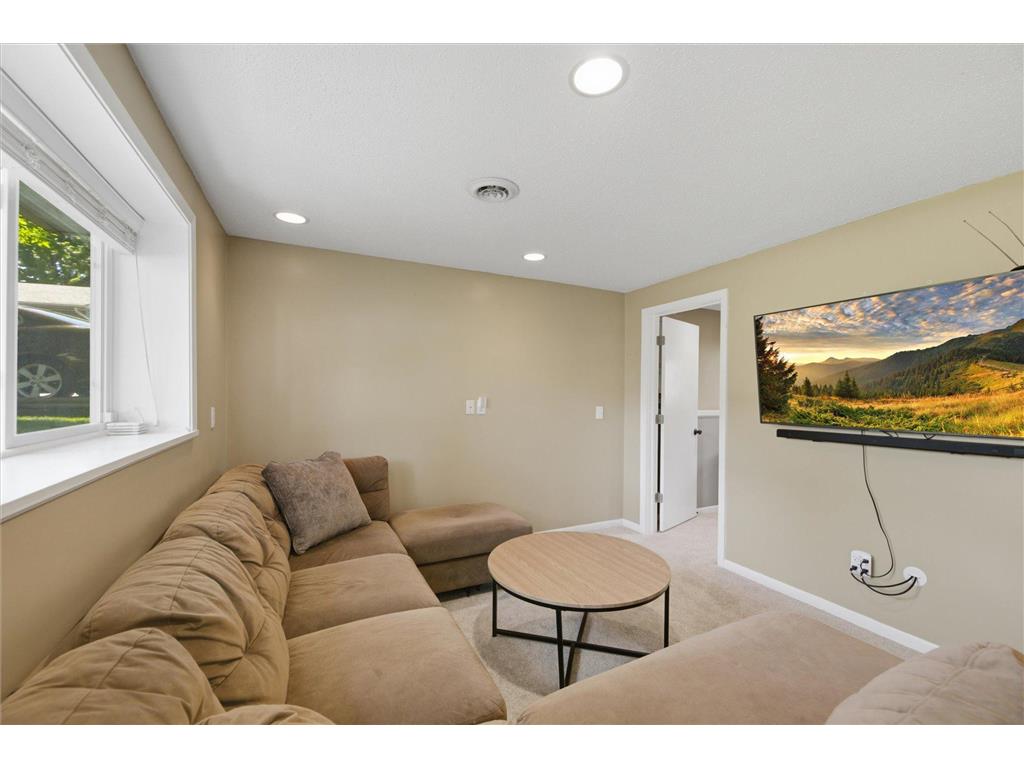 8979 Vinewood Lane N Maple Grove MN 55369 7080200 image17