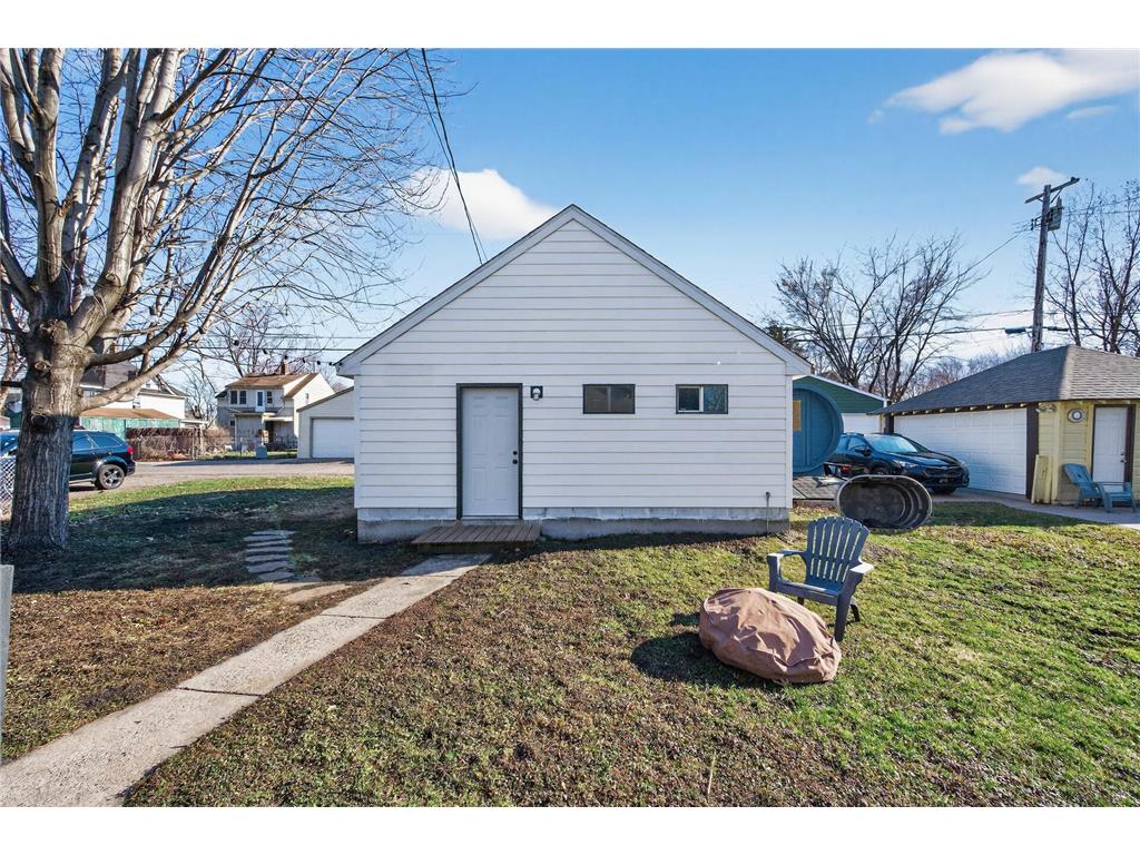 898 Juno Avenue Saint Paul MN 55102 7043626 image24