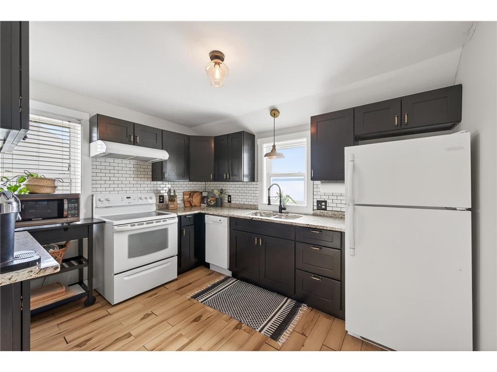 898 Juno Avenue Saint Paul MN 55102 7043626 image9