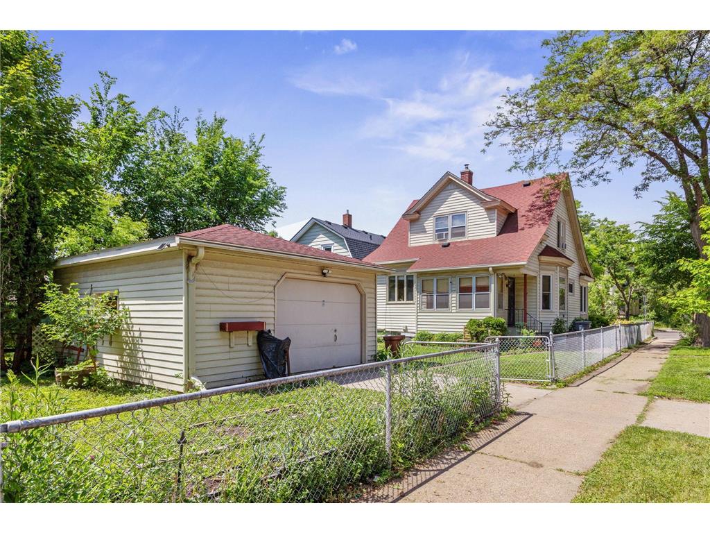 898 Western Avenue N Saint Paul MN 55117 7093417 image23