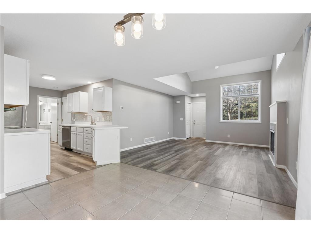 8981 Spring Lane Woodbury MN 55125 7061890 image12