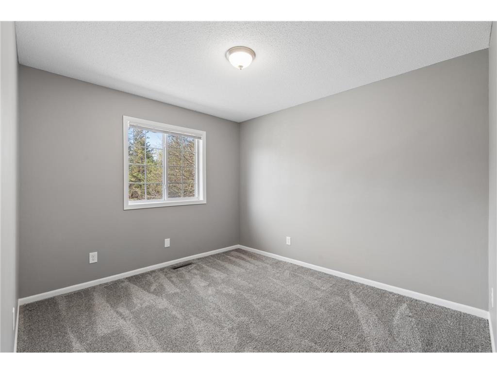8981 Spring Lane Woodbury MN 55125 7061890 image25