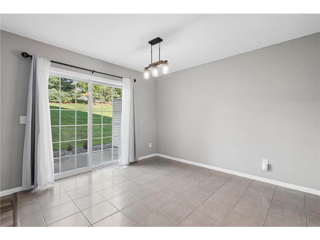 8981 Spring Lane Woodbury MN 55125 7061890 image9