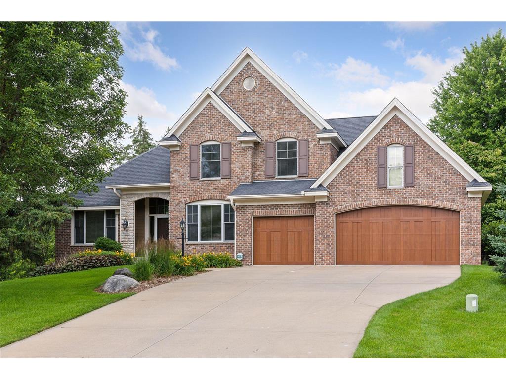 8986 Springwood Drive Woodbury MN 55125 6569213 image1