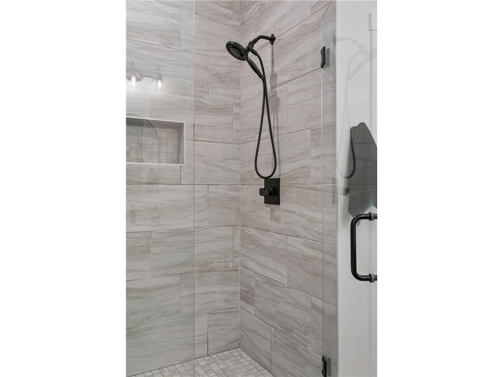 899 Gavin Pass Hudson WI 54016 7067341 image25