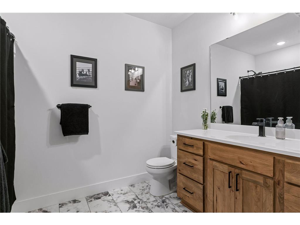 899 Gavin Pass Hudson WI 54016 7067341 image44