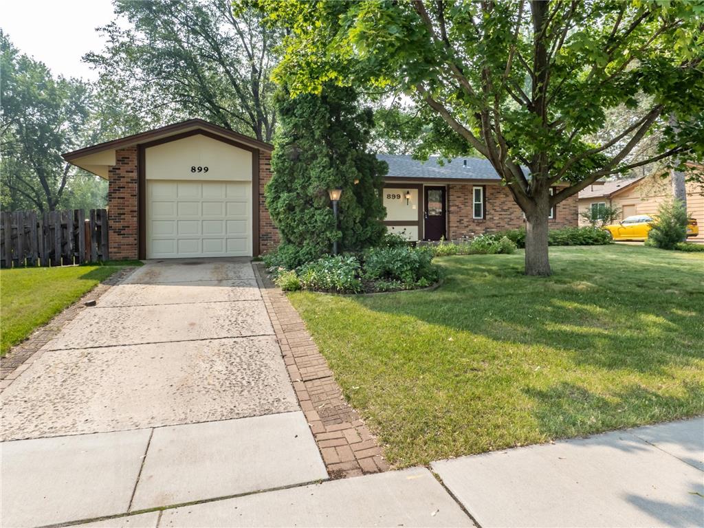899 Redwood Drive Apple Valley MN 55124 6391766 image1