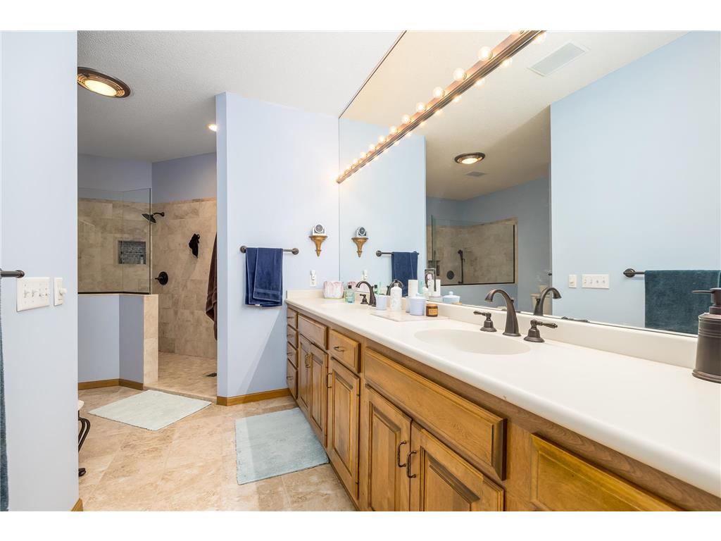 8991 Ferndale Lane Eden Prairie MN 55347 6802111 image33