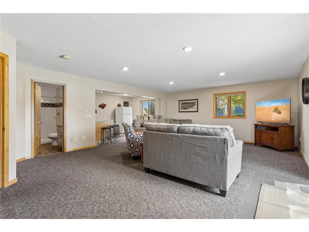 8991 Montegue Terrace Brooklyn Park MN 55443 7069957 image17