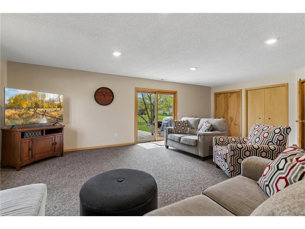 8991 Montegue Terrace Brooklyn Park MN 55443 7069957 image19