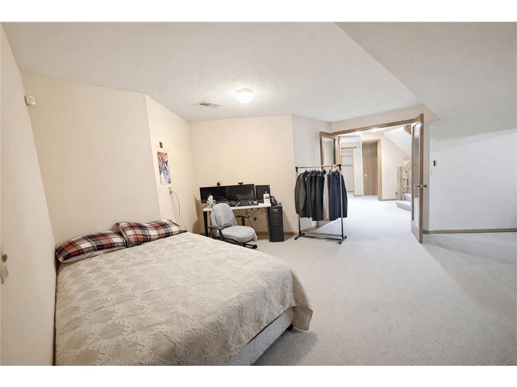 8992 Hidden Meadow Road Woodbury MN 55125 7057027 image18