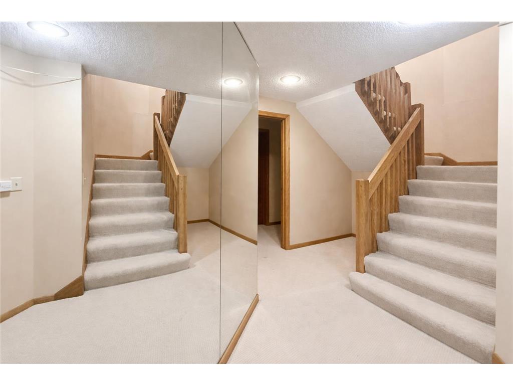 8992 Hidden Meadow Road Woodbury MN 55125 7057027 image26
