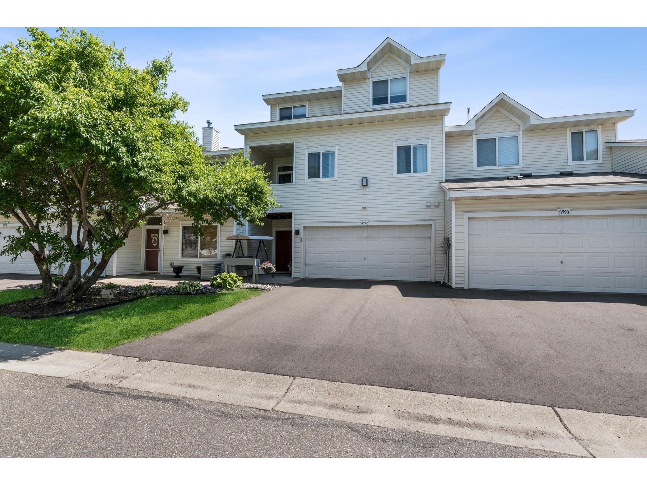 8992 Sawgrass Glen, Maple Grove, MN 55311 MLS 6008663 Edina Realty