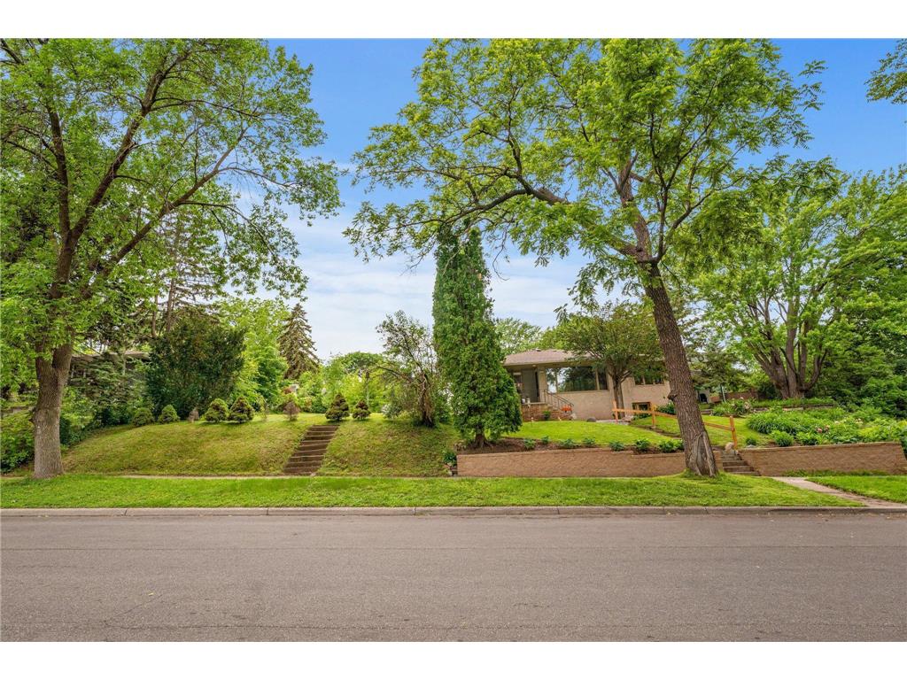 8XX Humboldt Avenue West Saint Paul MN 55118 6756432 image4